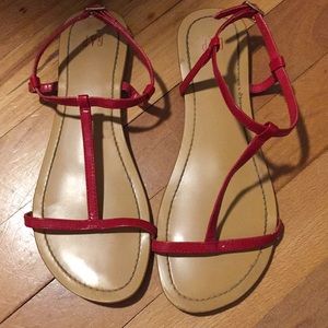 GAP outlet sandals